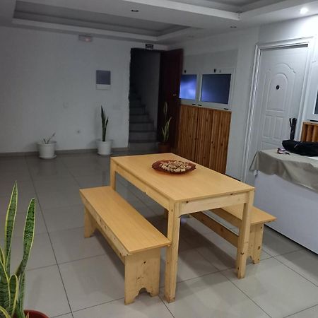 Auberge de jeunesse Pull Up à Praia Extérieur photo