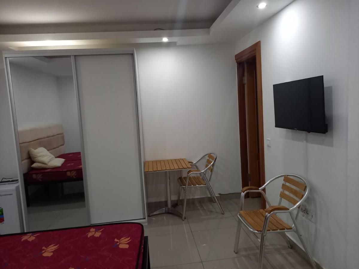 Auberge de jeunesse Pull Up à Praia Extérieur photo