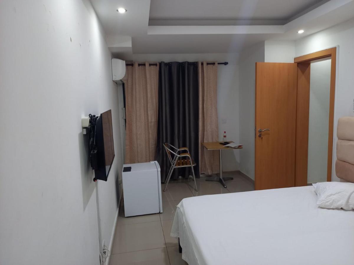 Auberge de jeunesse Pull Up à Praia Extérieur photo